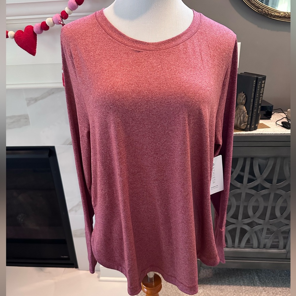 NWT Athleta Uptempo Top - Size 1X